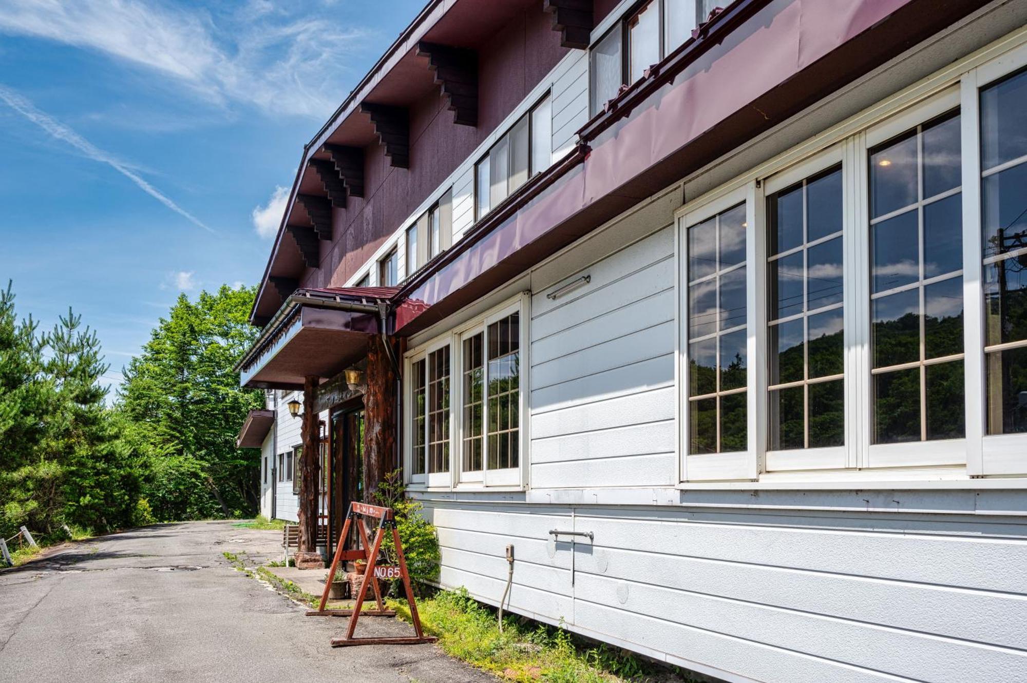 Huette Jil Shirakabako Hostel Chino Bagian luar foto